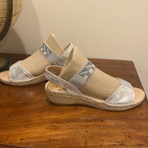 Brand new Kanna tribal espadrille